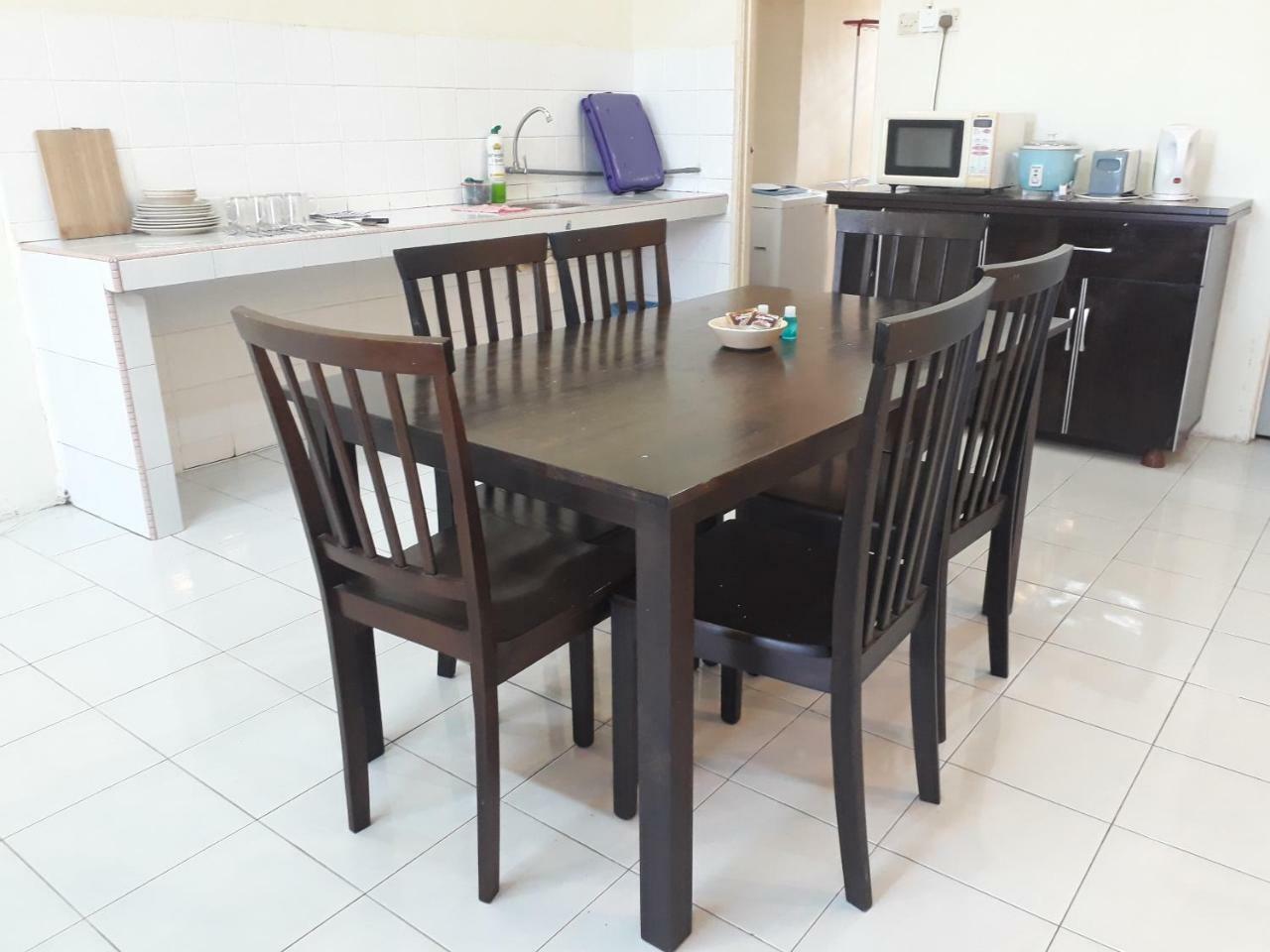 Desair Apartment By SCHT Lumut Extérieur photo